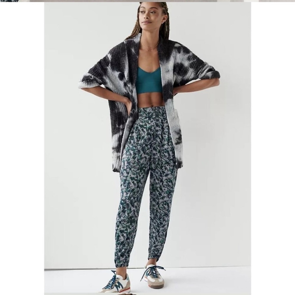 NWOT anthropologie // diandra pleated joggers / 2